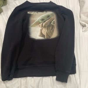 Black Baby Yoda sweatshirt men’s S